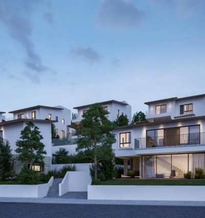 Luxury Hillside Living 